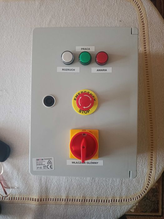 Skrzynka rozrucha , gwiazda trójkąt do silników 3F do 7.5 KW