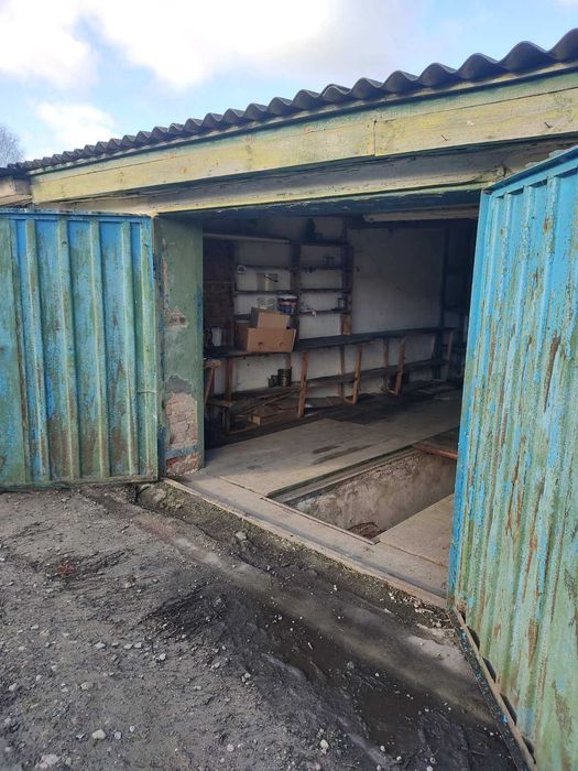Продається гараж у Новгород-Сіверському