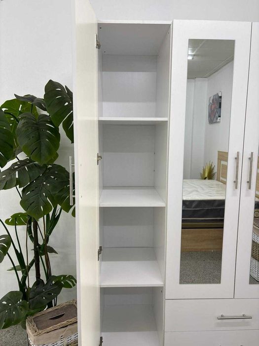 Roupeiro 4 portas branco Paga ana to entrega Envio gratis