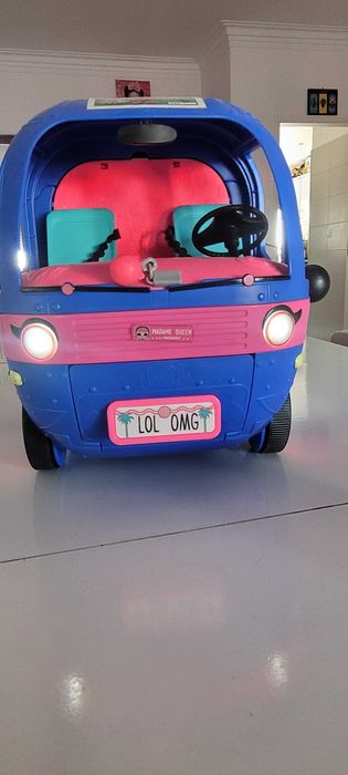 Caravana L.O.L. Surprise! O.M.G. 4-in-1 Glamper Fashion