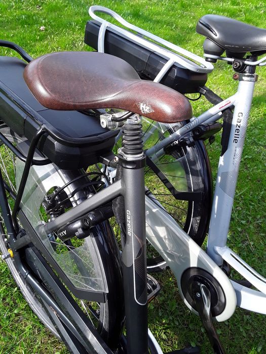 Piękny rower elektryczny Gazelle Panasonic PARKA