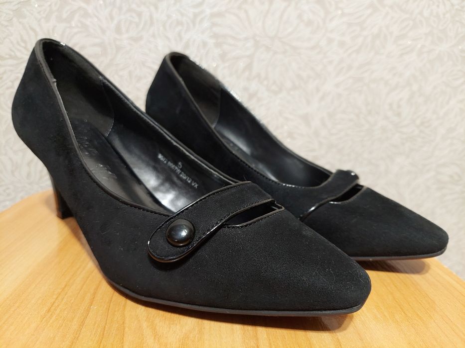 Жіночі туфлі Footglove UK5 38р замш Женские туфли. 7см каблук