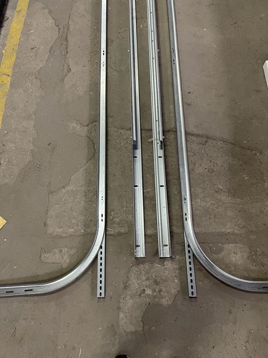 Prowadnice do bramy segmentowej zestaw wysokisc 350