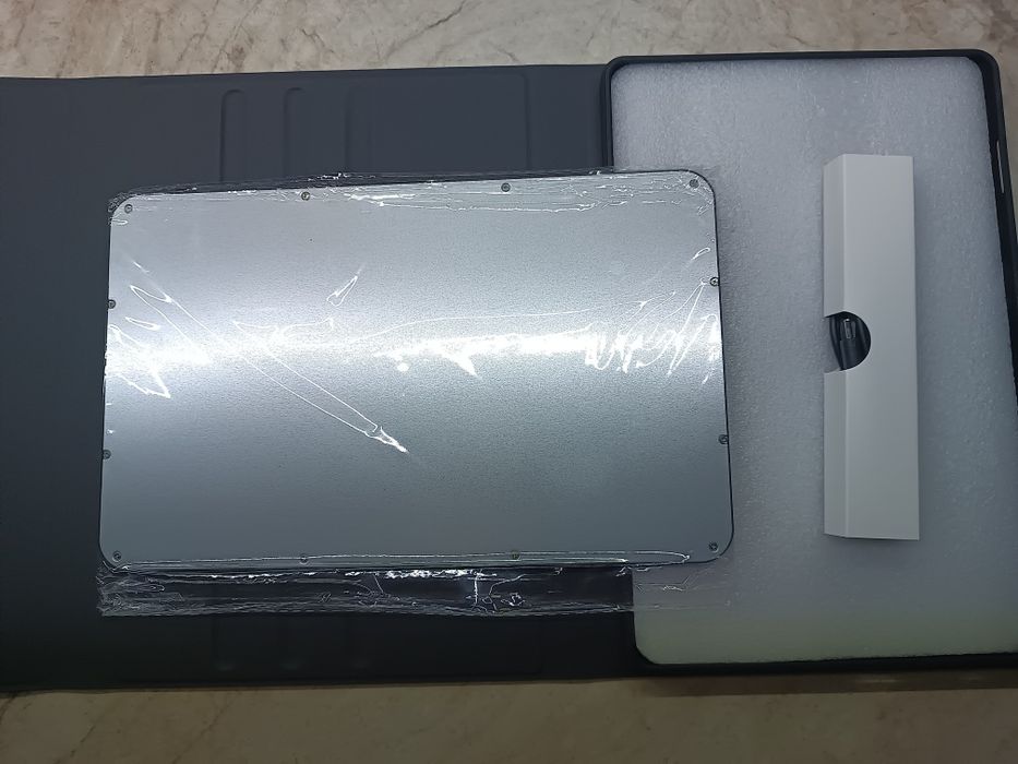 Чехол-книжка с Bluetooth клавиатурой для Lenovo Tab M10 3rd Gen 10.1" (TB-328)