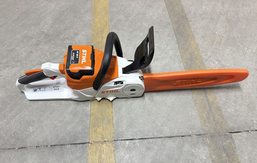Motoserra Stihl MSA 70 c/ bateria e carregador