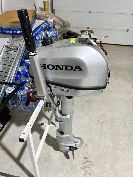 Motor honda BF5 D