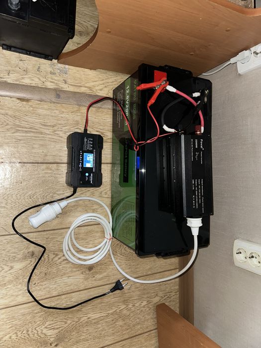 Автономная зарядная станция на 200 а