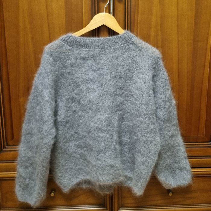 Светр мохеровий сірий