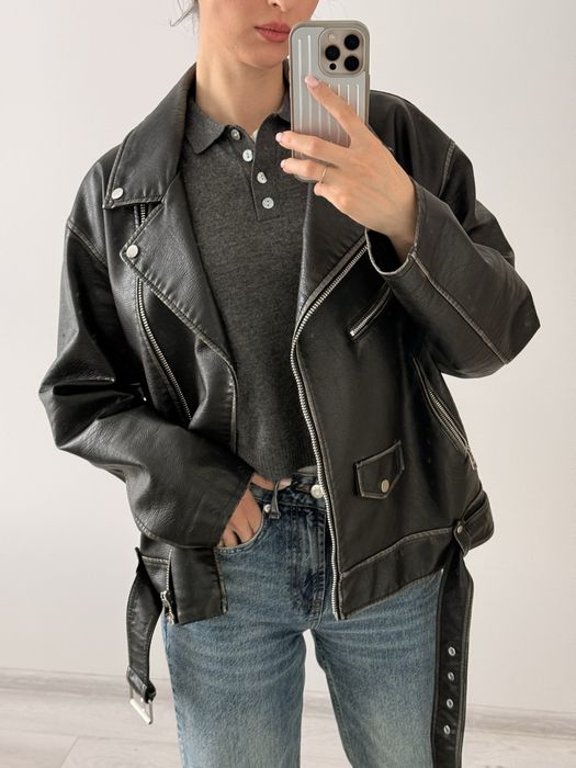 Косуха в стилі Acne Studios від Bershka