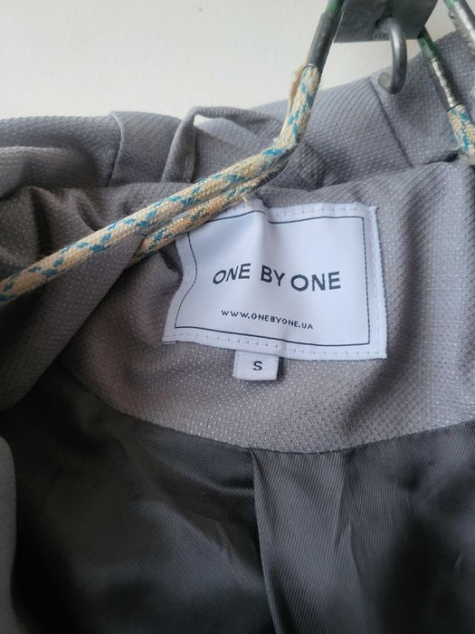 спортивная элегантная абсолютно новая автоледи или локтями толкатся