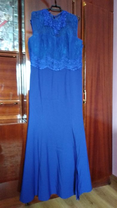 Шикарне вечірнє плаття, сукня