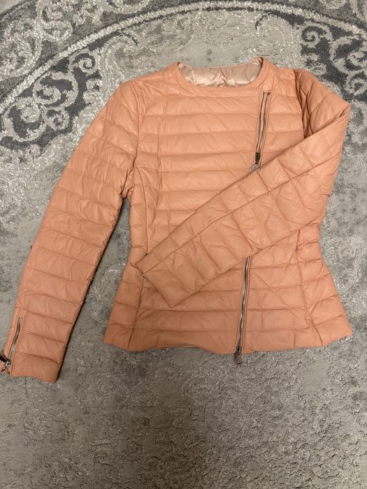 Moncler шкіряна куртка розмір xs-s