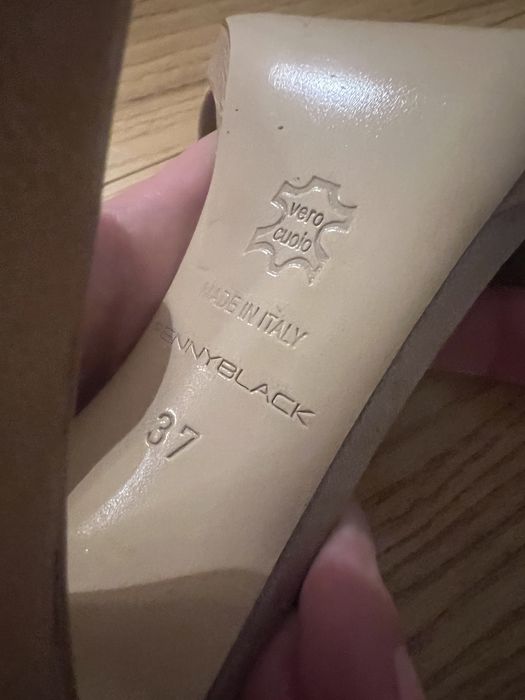 Oryginalne sandały na obcasie Penny Black 37 okazja