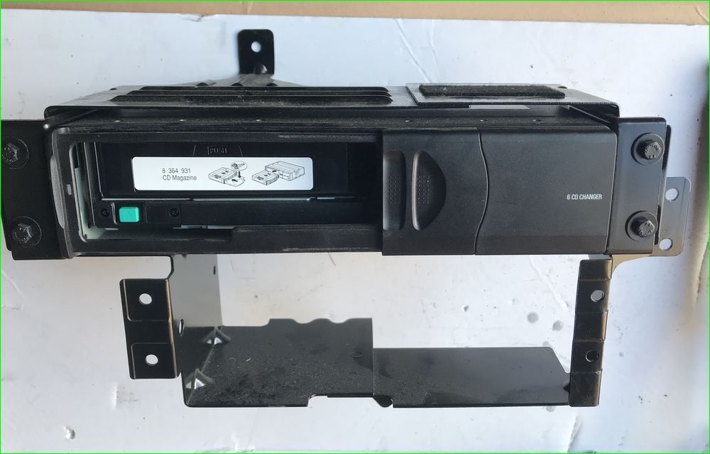 ZMIENIARKA 6 PŁYT AUDIO CD 6958198 8364931 BMW E87