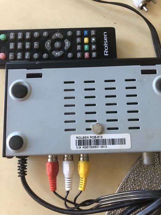 Приставка т2 Rolsen