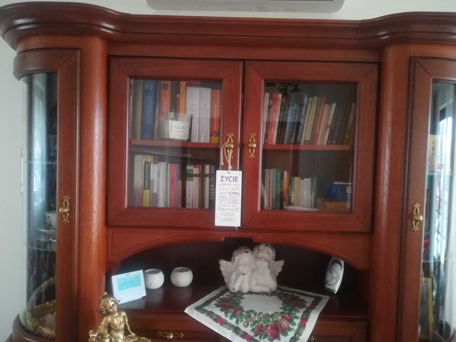 Ekskluzywny zestaw mebli AFRODYTA stół, krzesła, witryna PIĘKNY