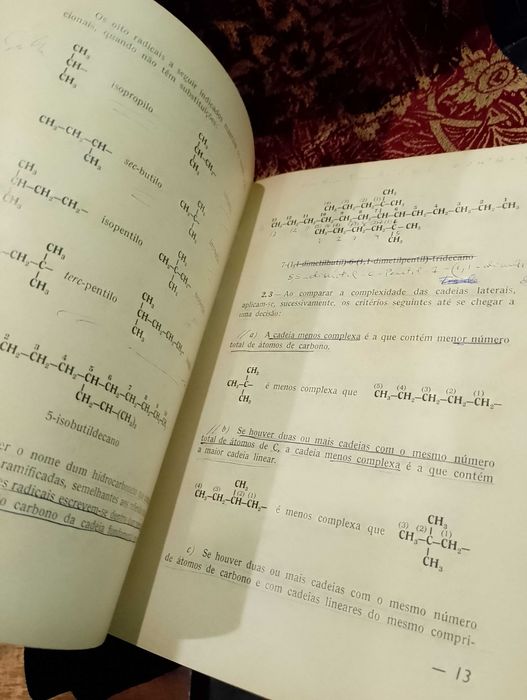 Algumas regras da nomenclatura de Química Orgânica, notas e exemplos