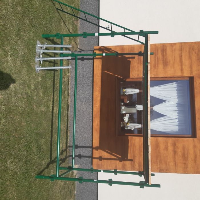 Wynajem rusztowań choinkowych