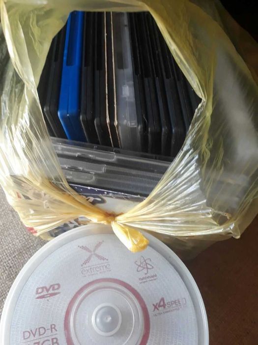 CD Караоке DVD плеер BBK - коллекция дисков!