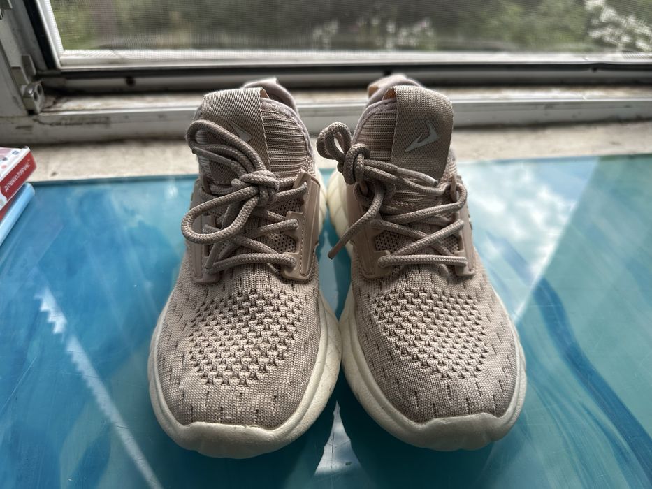 Продам кросівки дитячі Demix 31-32 розмір