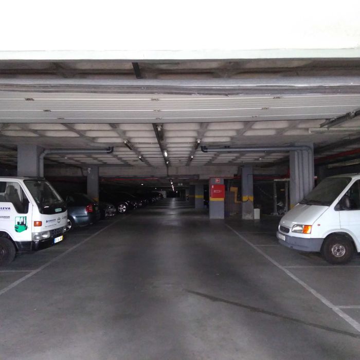 Estacionamento Estação Monte Abrão