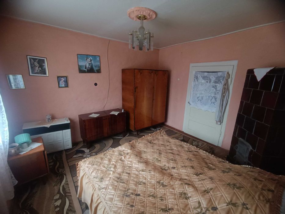 НЕВЕЛИКИЙ 54 кв.м., КОМПАКТНИЙ будинок у житловому стані, тиха вулиця