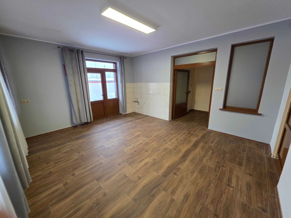 Wynajmę lokal użytkowy z przeznaczeniem na biuro