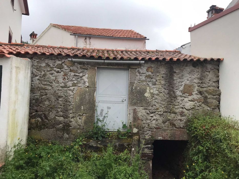 Casa rustica para recuperar urgente