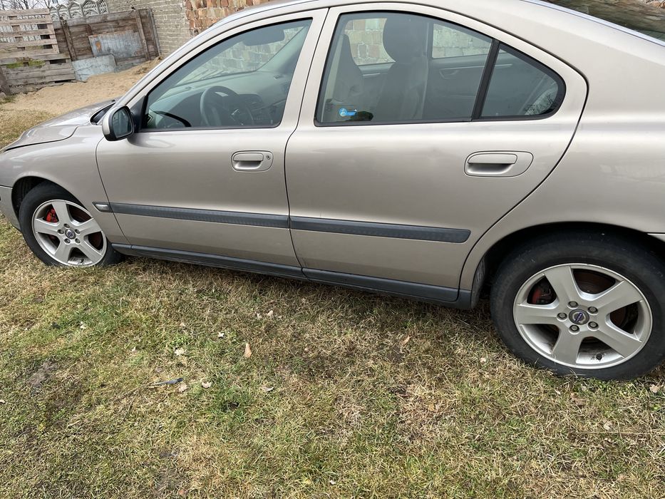 Volvo v70 s60 xc70 drzwi blotnik przednie prawe lewe tyl tylne 446-46