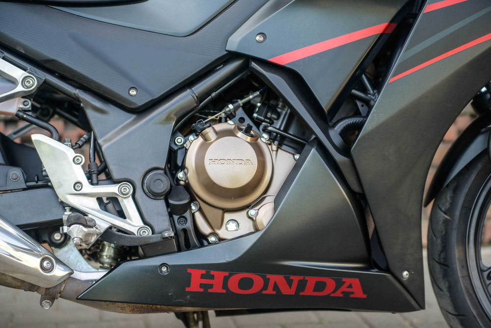 Honda cbr 300r 2019  рік