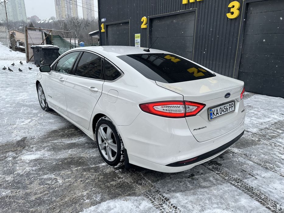 Ford Fusion Hybrid