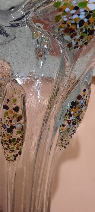 Величезна й розкішна ваза, гутне скло; Старинная ваза выдувное стекло