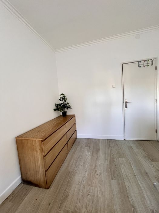 QUARTO -  Reboleira para arrendar