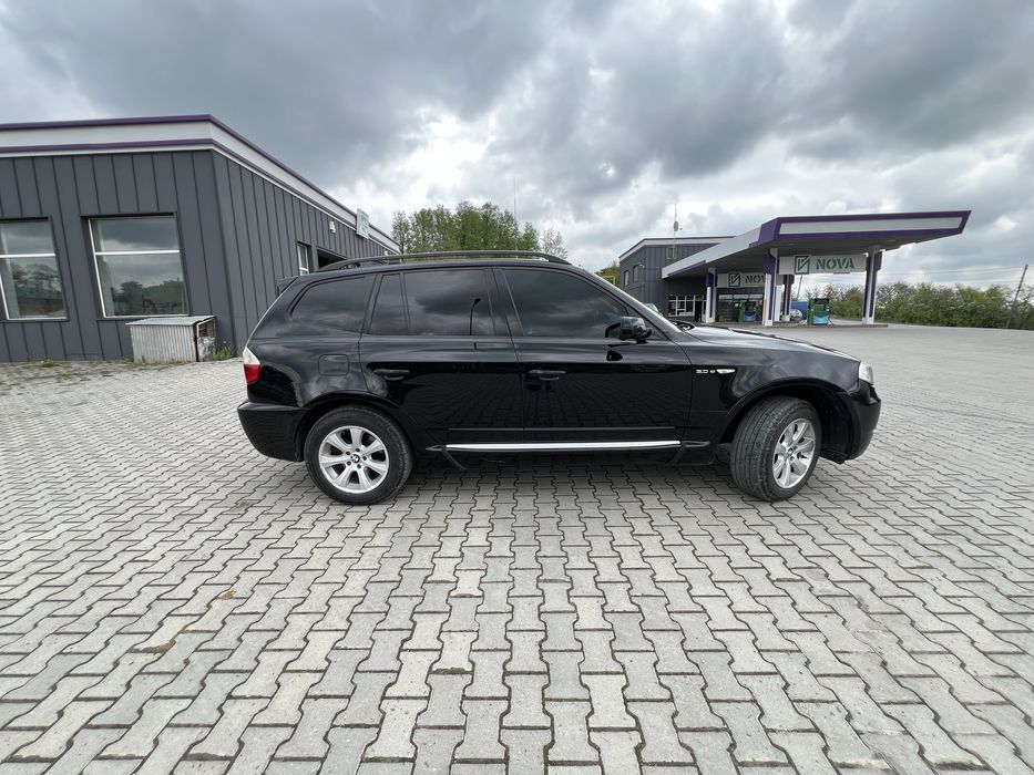 BMW X3 E83                          .