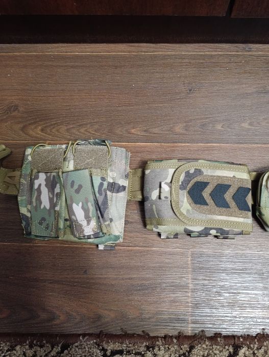 Продаю тактичний пояс з підсумками в кольорі мультикам