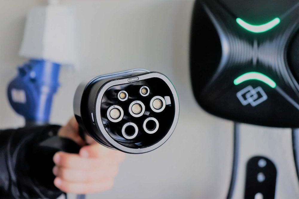 Wallbox Inteligente 7/11/22kW para Carregamento de Veículos Elétricos