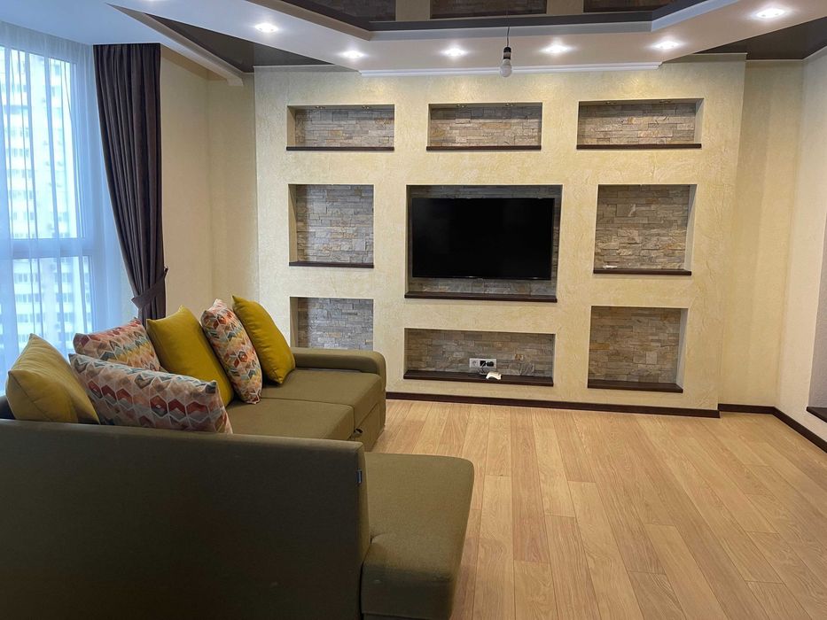 WOW! ДУУЖЕ стильна 2к квартира 70 м2 на вул Драгоманова 2-Б !