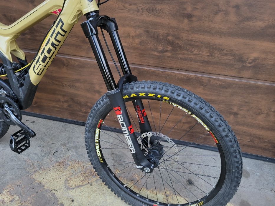 Dh велосипед Scott