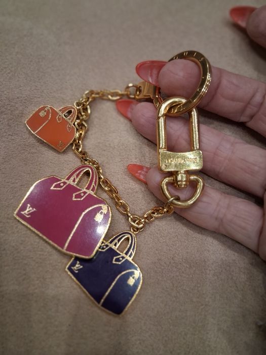 Porta chaves/ adereço da marca Louis Vuitton