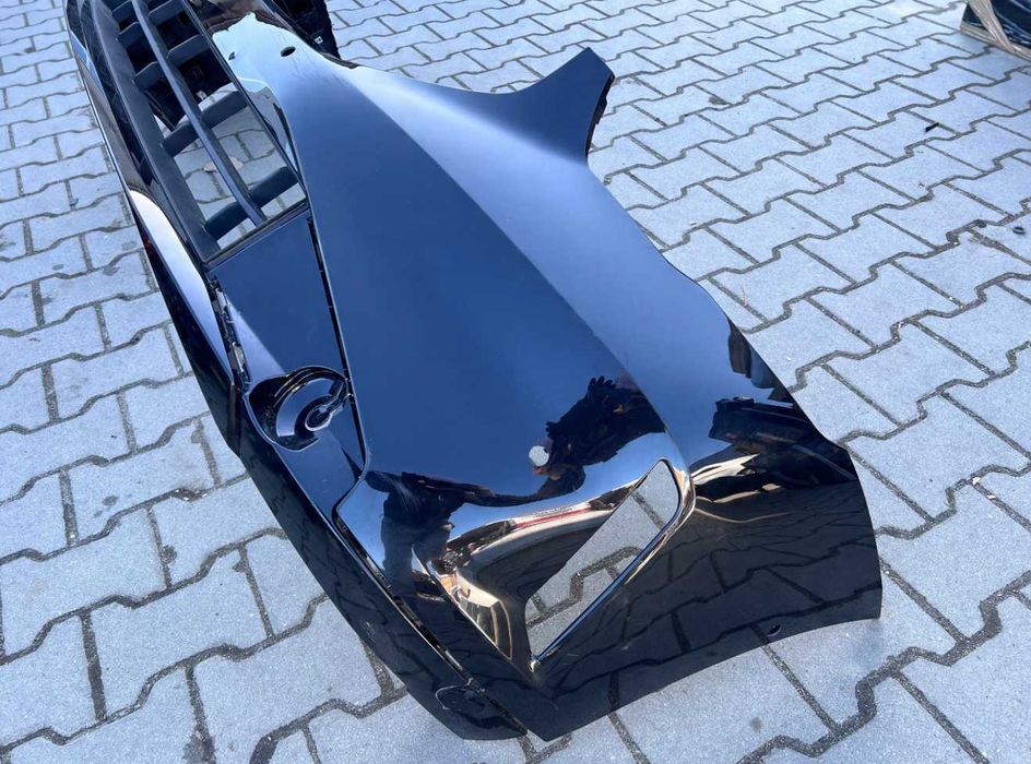 BMW g60 5 передній бампер 2023-2025рік