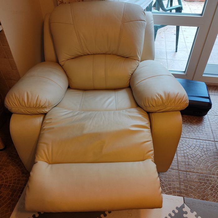 Fotel obrotowy wypoczynkowy