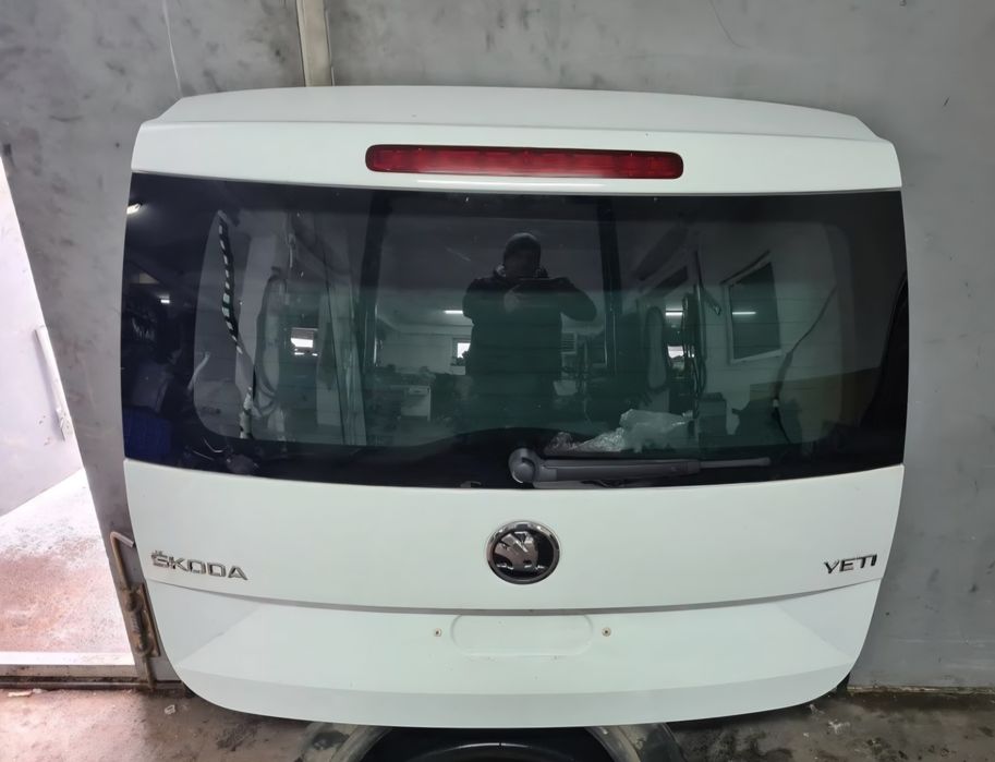 Klapa bagażnika Skoda Citigo 5d LY3D Skoda Yeti II kolor  LF9F