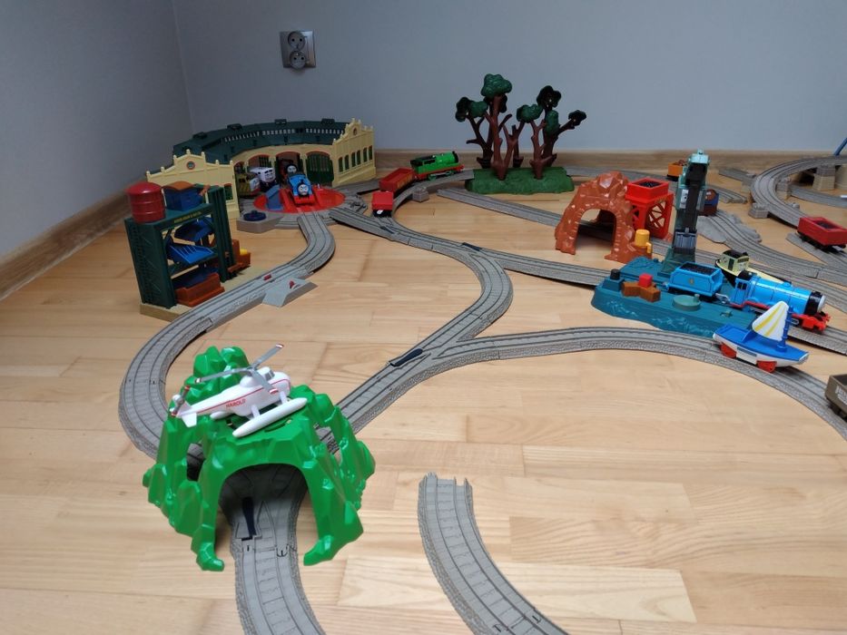 Tomek i przyjaciele - Mega zestaw kolejek - trackmaster