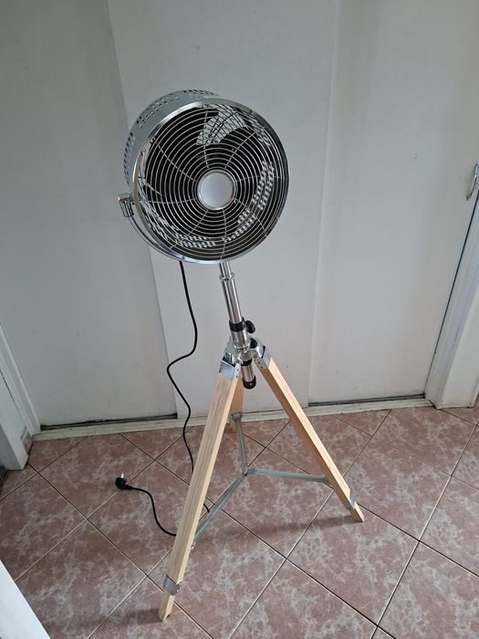 Wentylator stojący