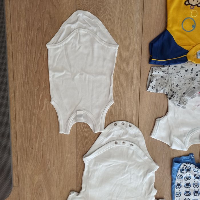 Zestaw paka body, koszulki krótki rękaw, rozmiar 62