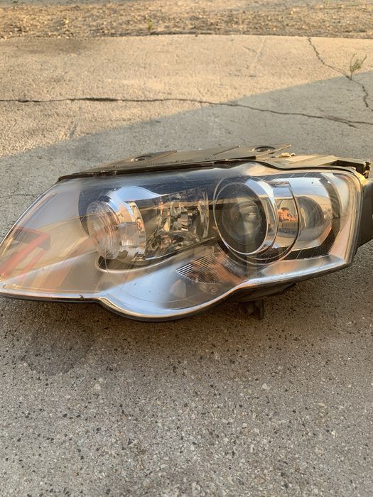 Faróis Xenon Originais VW Passat b6