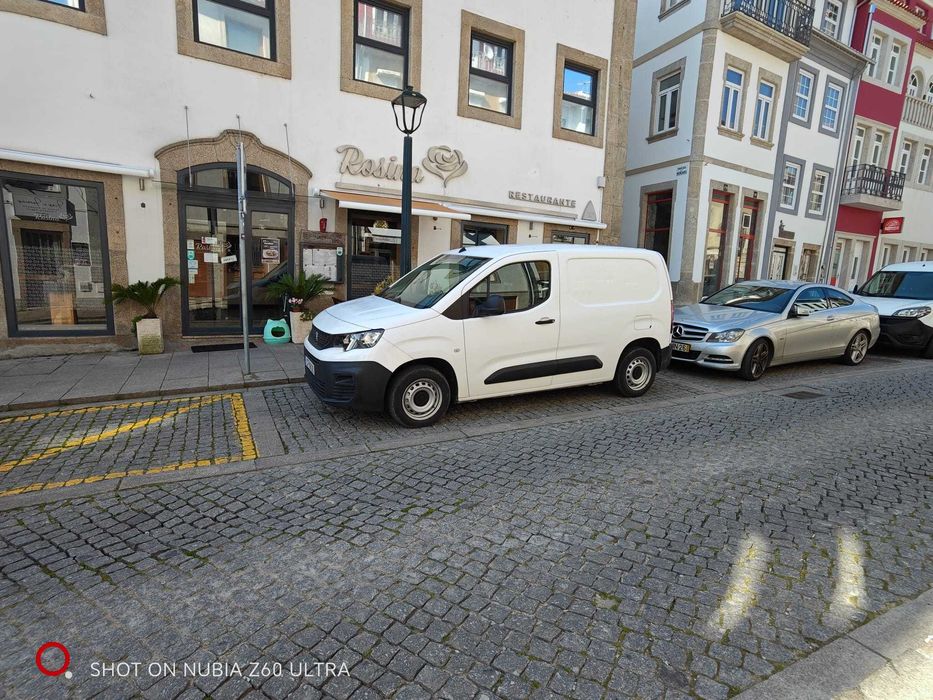 Peugeot Partner BlueHDI 100 BVM5 Premium
