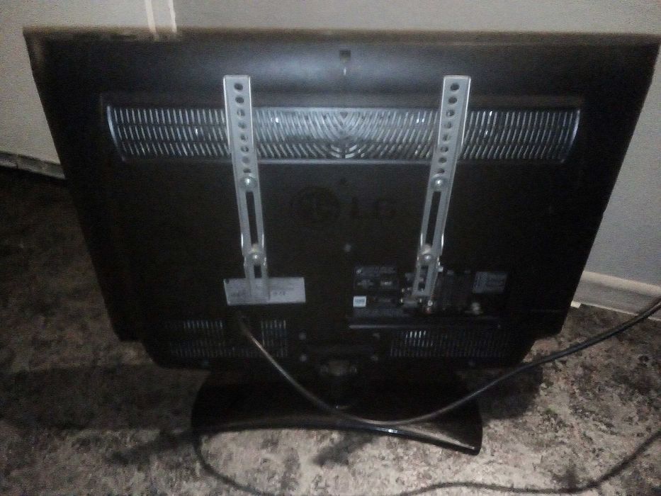 Telewizor/monitor w dobrym stanie!