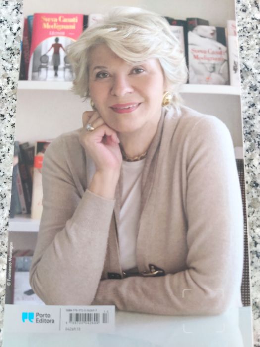 Livro de Sveva Casati Modignani Desesperadamente Giulia