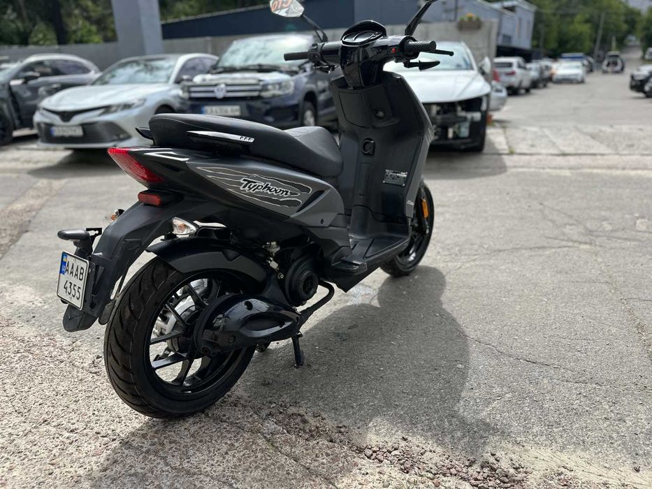 Продається скутер  Piaggio Typhoon 50 4T